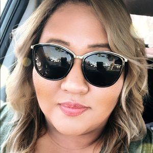 Meet your Posher, Angelina